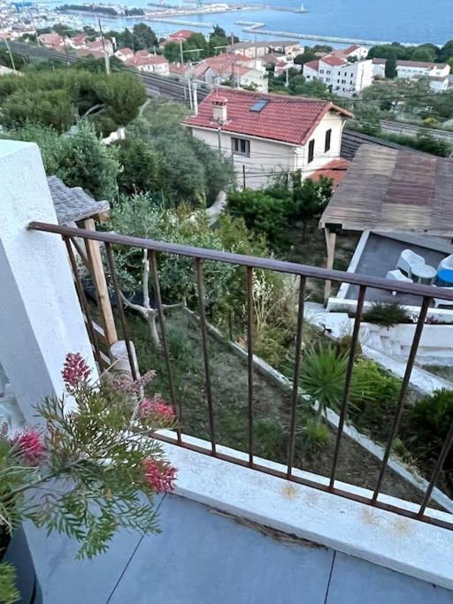Superbe Terrasse Avec Vue Panoramique Sur La Mer Марсель Экстерьер фото
